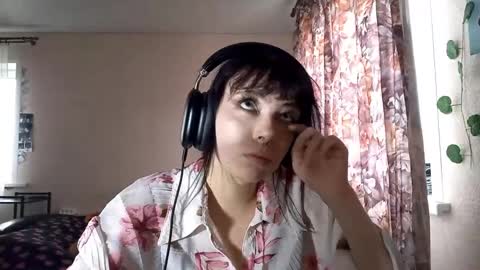 Snapshot of dennapriefert chatting on 11/15/25, 08:00 Aki online show from 11/15/25, 08:00