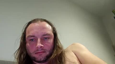 Snapshot of dennis210586 chatting on 12/02/24, 12:19 dennis210586 online show from 12/02/24, 12:19