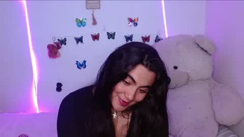 Snapshot of dennis_love_ chatting on 06/10/26, 01:17 rosse online show from 06/10/26, 01:17