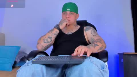 dennis munera online show from 10/12/25, 02:38