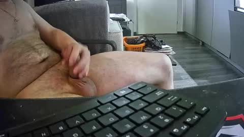 Snapshot of dennisamg chatting on 10/06/25, 05:32 Dennis online show from 10/06/25, 05:32