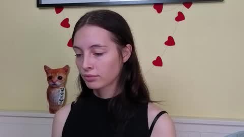 Olivia online show from 09/25/25, 08:29