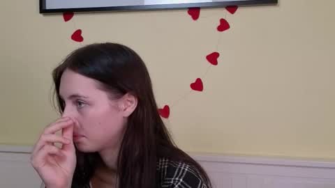 Olivia online show from 09/26/25, 11:25