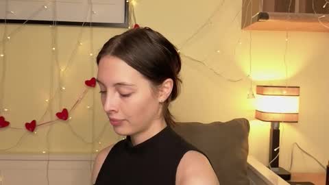 Olivia online show from 10/14/25, 07:09