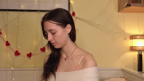 Olivia online show from 10/17/25, 08:28