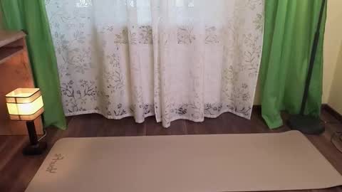 Olivia online show from 10/29/25, 09:00