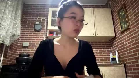 Emma online show from 02/16/26, 02:02