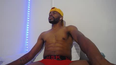 Snapshot of denzo_cornell chatting on 09/28/25, 04:07 denzo online show from 09/28/25, 04:07