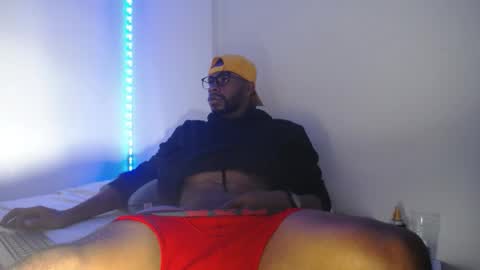 Snapshot of denzo_cornell chatting on 10/04/25, 04:43 denzo online show from 10/04/25, 04:43