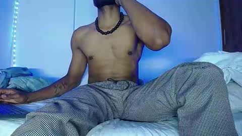 Snapshot of denzo_cornell chatting on 11/04/25, 02:10 denzo online show from 11/04/25, 02:10