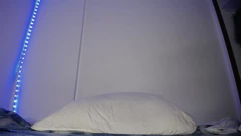 Snapshot of denzo_cornell chatting on 11/06/25, 02:23 denzo online show from 11/06/25, 02:23