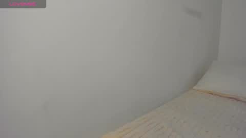 Dephne online show from 12/16/25, 04:39