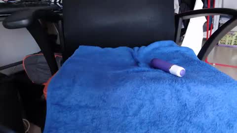 Snapshot of depraved45 chatting on 10/22/25, 08:14 depraved45 online show from 10/22/25, 08:14