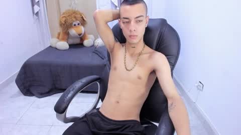 Snapshot of dereck_boyy_ chatting on 02/19/26, 03:46 Dereck Boy online show from 02/19/26, 03:46