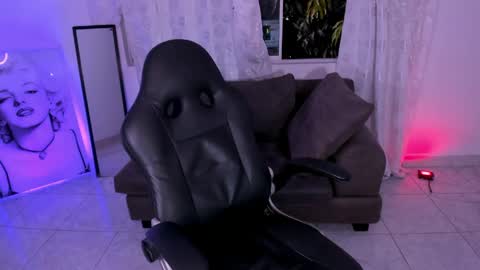 Snapshot of dereck_boyy_ chatting on 04/16/26, 10:45 Dereck Boy online show from 04/16/26, 10:45
