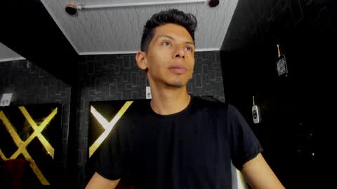 Dereck online show from 05/25/26, 01:06
