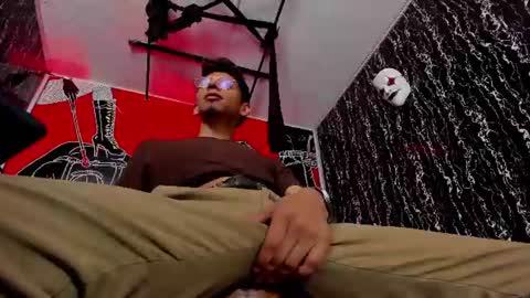 Dereck online show from 07/14/26, 06:35