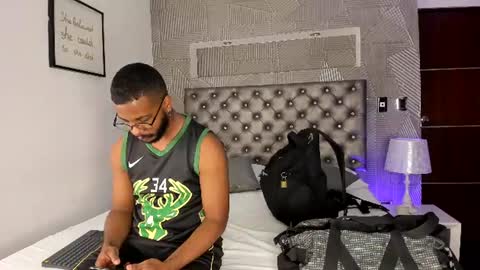Dereck and Jake online show from 07/11/26, 12:19
