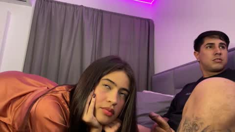 Snapshot of dereckbrownn chatting on 10/29/25, 03:31 Dereck online show from 10/29/25, 03:31