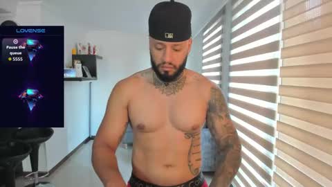 Snapshot of dereckgreen chatting on 03/19/26, 01:59 dereckgreen online show from 03/19/26, 01:59