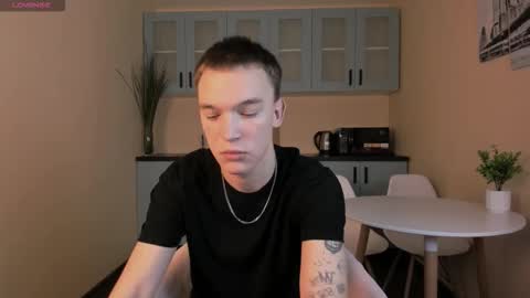 Snapshot of derek_banville chatting on 11/13/25, 07:24 Derek online show from 11/13/25, 07:24