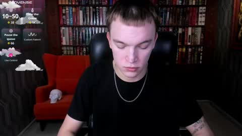 Snapshot of derek_banville chatting on 12/03/25, 07:45 Derek online show from 12/03/25, 07:45