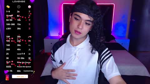 Snapshot of derek_greyy_ chatting on 02/07/25, 10:20 derek grey online show from 02/07/25, 10:20