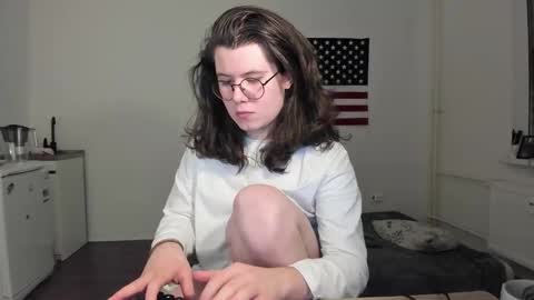 Derek online show from 11/26/25, 03:02