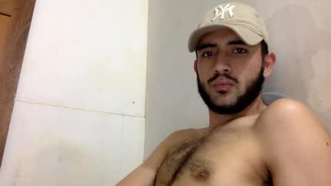 Snapshot of derek_smiith chatting on 09/27/25, 03:28 Derek smiith online show from 09/27/25, 03:28