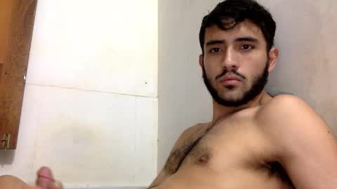 Snapshot of derek_smiith chatting on 09/29/25, 07:19 Derek smiith online show from 09/29/25, 07:19