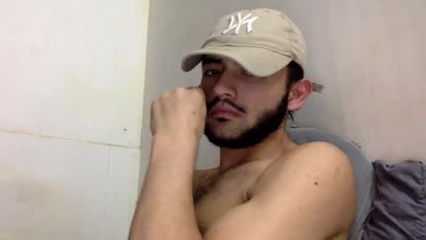 Snapshot of derek_smiith chatting on 10/09/25, 03:37 Derek smiith online show from 10/09/25, 03:37