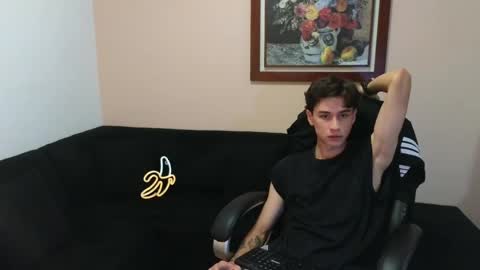 Derek online show from 05/18/26, 11:43