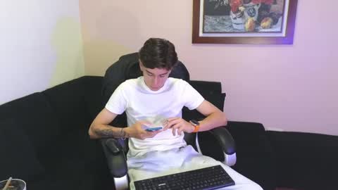 Derek online show from 05/26/26, 12:39
