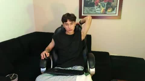 Derek online show from 06/10/26, 10:41
