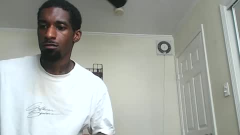 Snapshot of derekthetruth2 chatting on 06/10/26, 03:44 derekthetruth2 online show from 06/10/26, 03:44