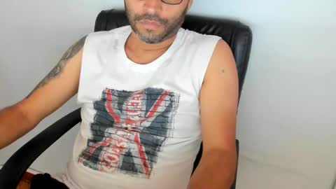     online show from 06/08/26, 01:00