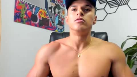 derry_adams1237 online show from 03/11/25, 09:37