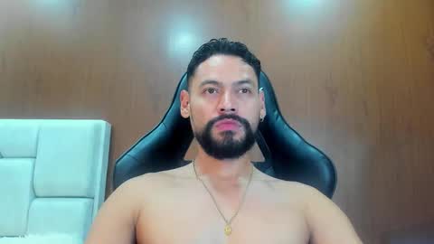 Snapshot of derrybigger_cm chatting on 09/23/25, 07:17 DerryBigger CM online show from 09/23/25, 07:17