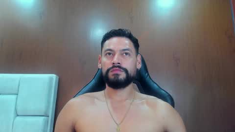 Snapshot of derrybigger_cm chatting on 09/24/25, 03:04 DerryBigger CM online show from 09/24/25, 03:04