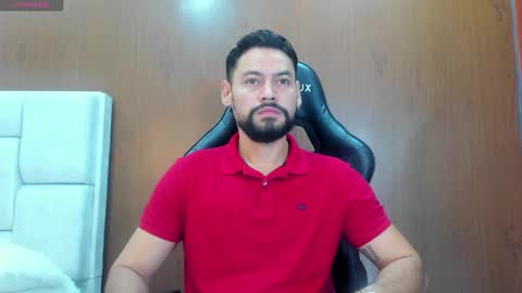 Snapshot of derrybigger_cm chatting on 10/06/25, 02:03 DerryBigger CM online show from 10/06/25, 02:03