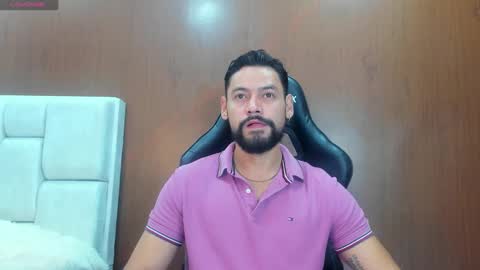 Snapshot of derrybigger_cm chatting on 10/08/25, 02:36 DerryBigger CM online show from 10/08/25, 02:36