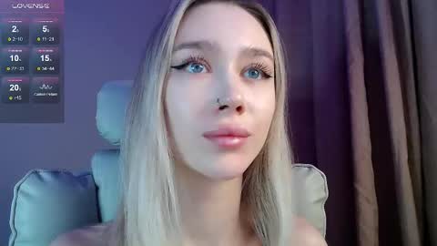 Ari online show from 10/28/25, 05:26