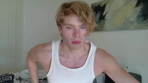 desaad_98 online show from 02/18/25, 09:10