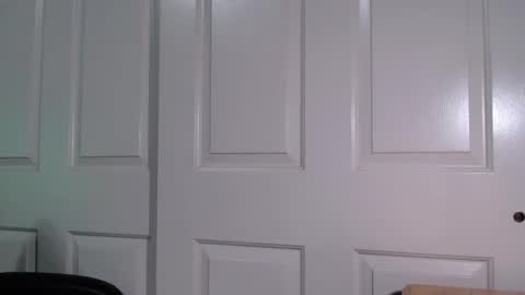 Snapshot of desertd0ng chatting on 09/13/25, 01:27 desertd0ng online show from 09/13/25, 01:27