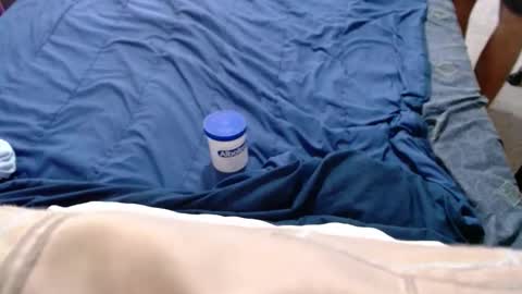 Snapshot of desertd0ng chatting on 10/19/25, 04:51 desertd0ng online show from 10/19/25, 04:51