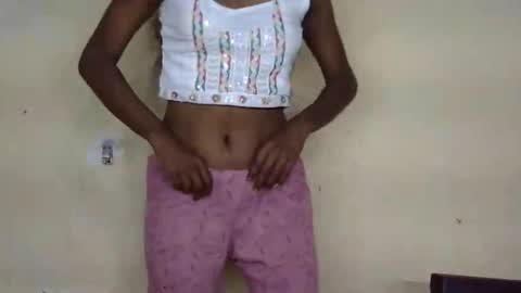 Snapshot of desi_darling chatting on 11/22/25, 02:32 kajal online show from 11/22/25, 02:32