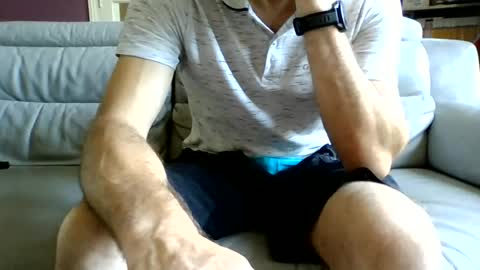 Mika online show from 06/26/26, 09:03
