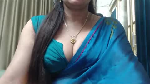 Maisa online show from 12/19/24, 07:29