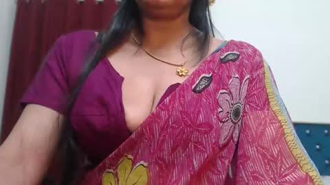 Maisa online show from 09/19/25, 06:19