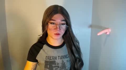 LORINE online show from 12/24/24, 07:22